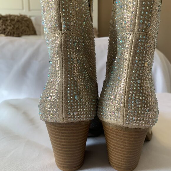 Forever Champagne Rhinestone Size 7 1/2 Cowboy Boots - NWOT - Picture 2 of 8